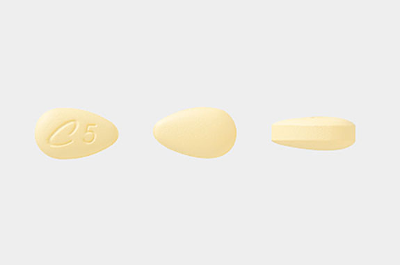 シアリス錠 5mg/10mg/20mg 発売元:日本新薬株式会社、製造販売元:日本イーライリリー株式会社 写真