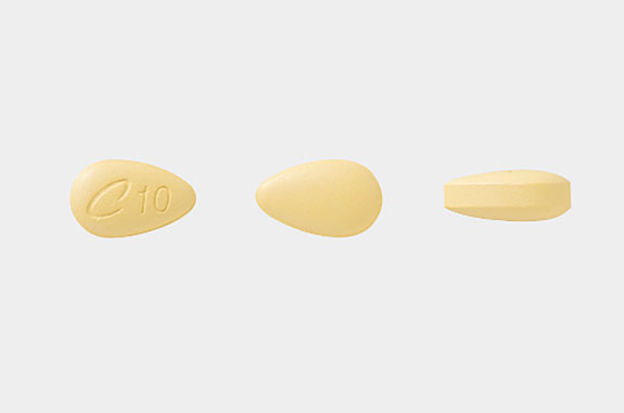 シアリス錠 5mg/10mg/20mg 発売元:日本新薬株式会社、製造販売元:日本イーライリリー株式会社 写真